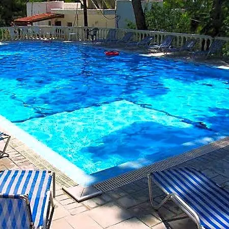 Econa Hotel 4*