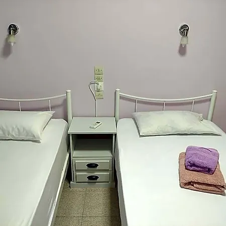 Econa 4*